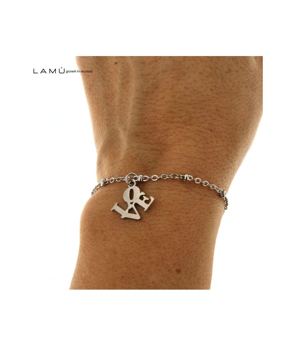 Bracciale con pendente LOVE